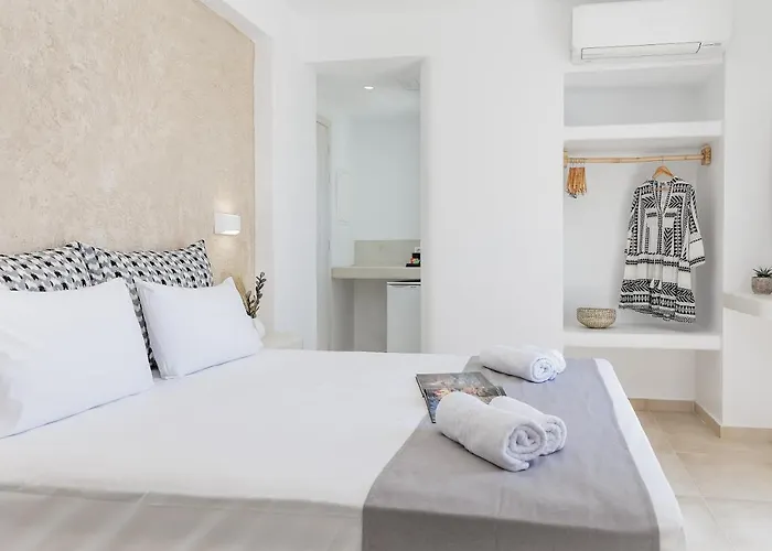 Naxos Leisure Konukevi 4*