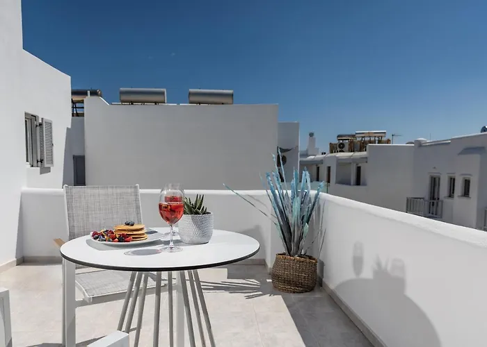 Naxos Leisure Konukevi